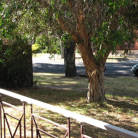 Villa Clarke Street à Benalla Extérieur photo